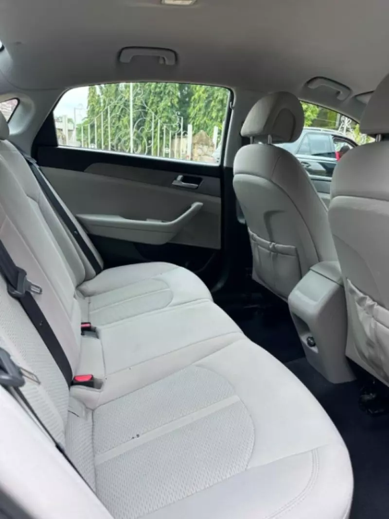 Hyundai Sonata   - 2015
