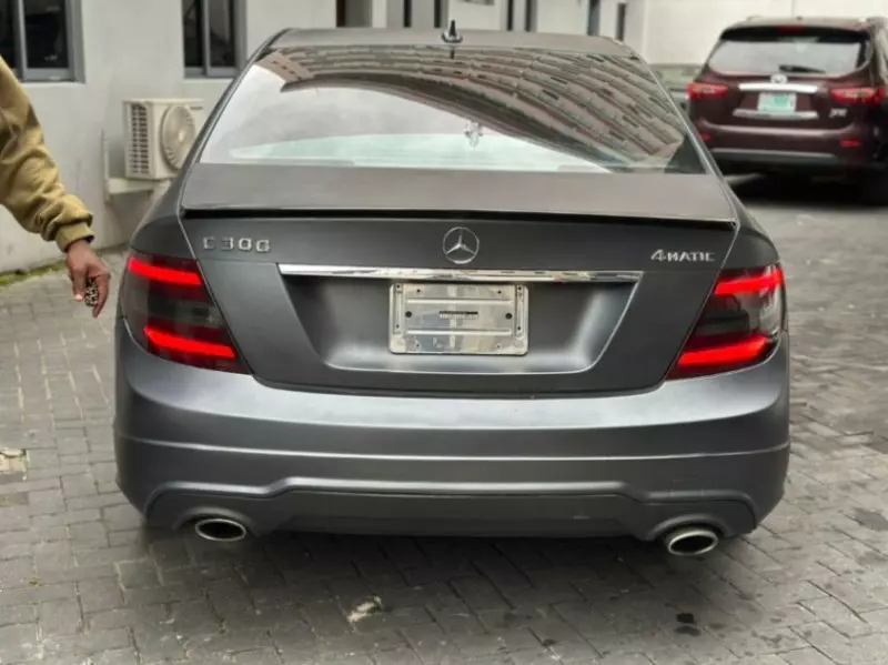 Mercedes-Benz C 300   - 2013