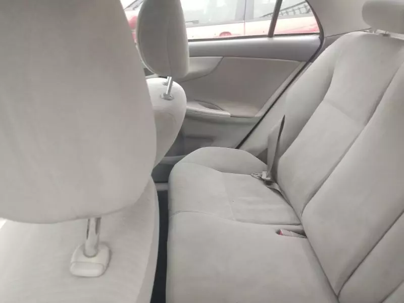 Toyota Corolla   - 2010