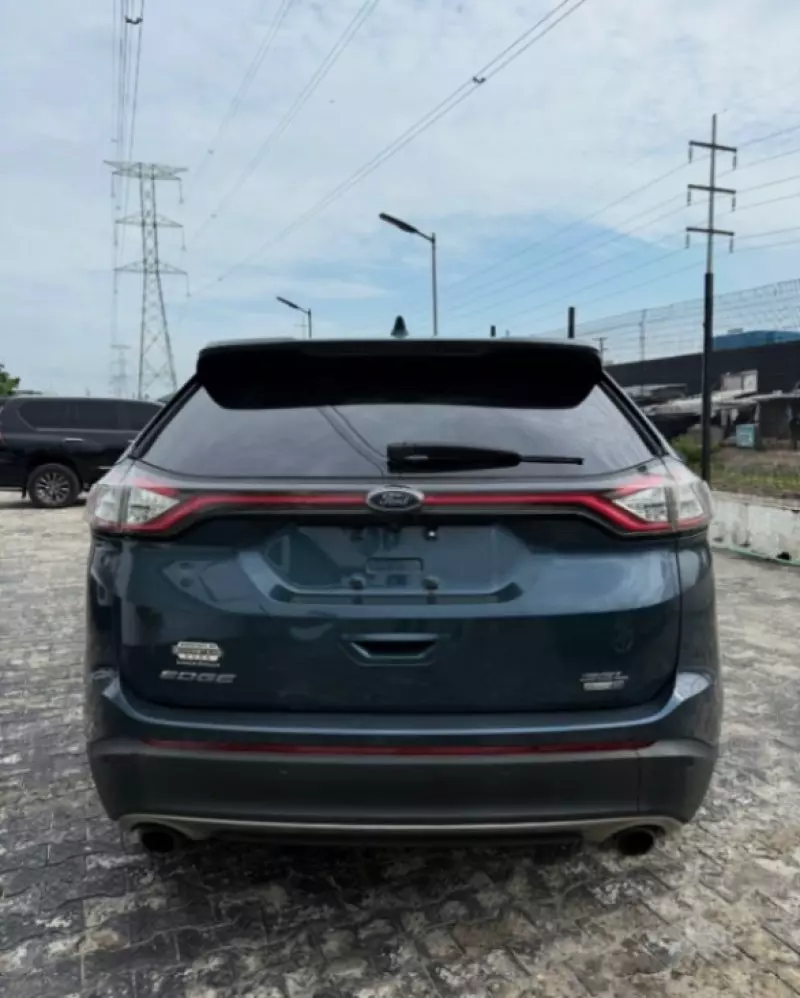 Ford Edge   - 2016