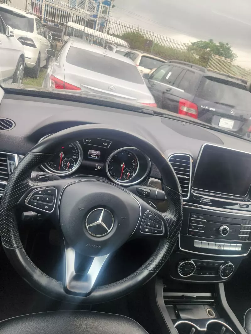 Mercedes-Benz GLE 350   - 2016