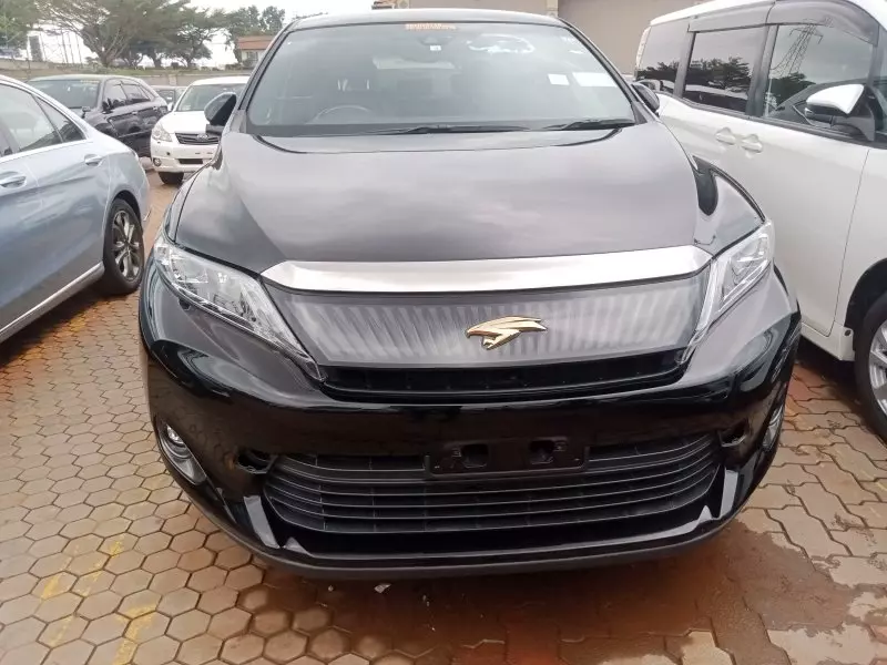 Toyota Harrier   - 2015