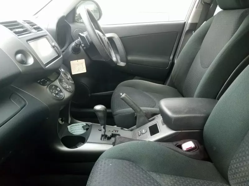 Toyota Vanguard    - 2012