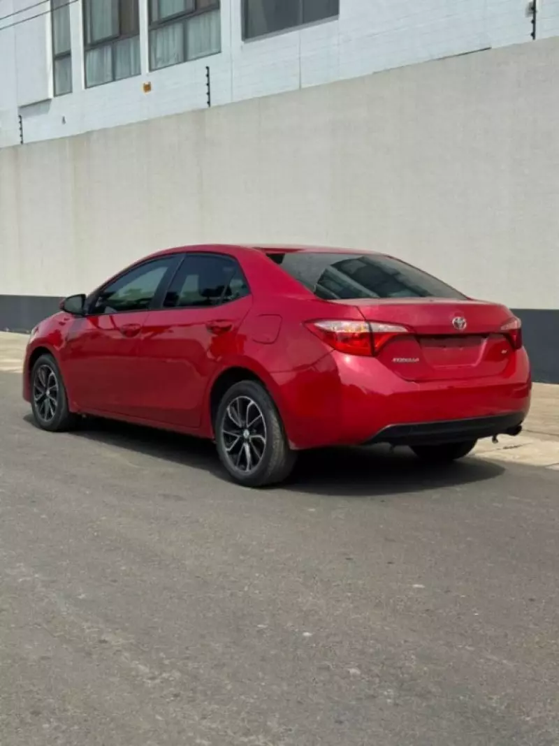 Toyota Corolla - 2013