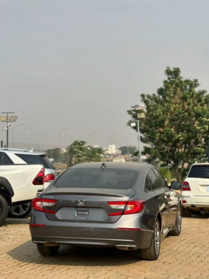 Honda Accord   - 2019