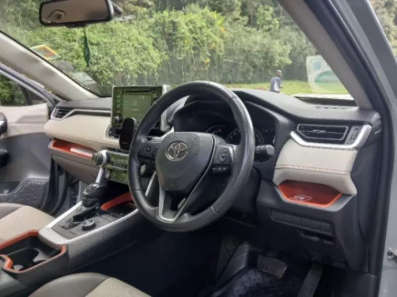 Toyota RAV 4   - 2018