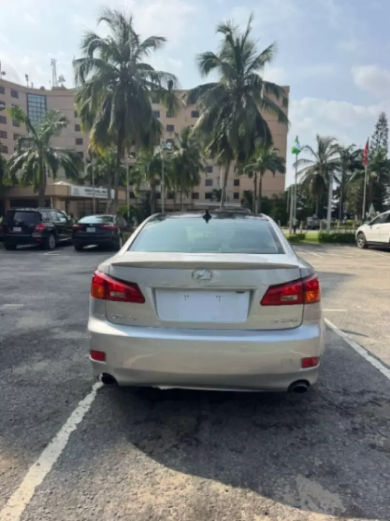 Lexus IS 250   - 2008