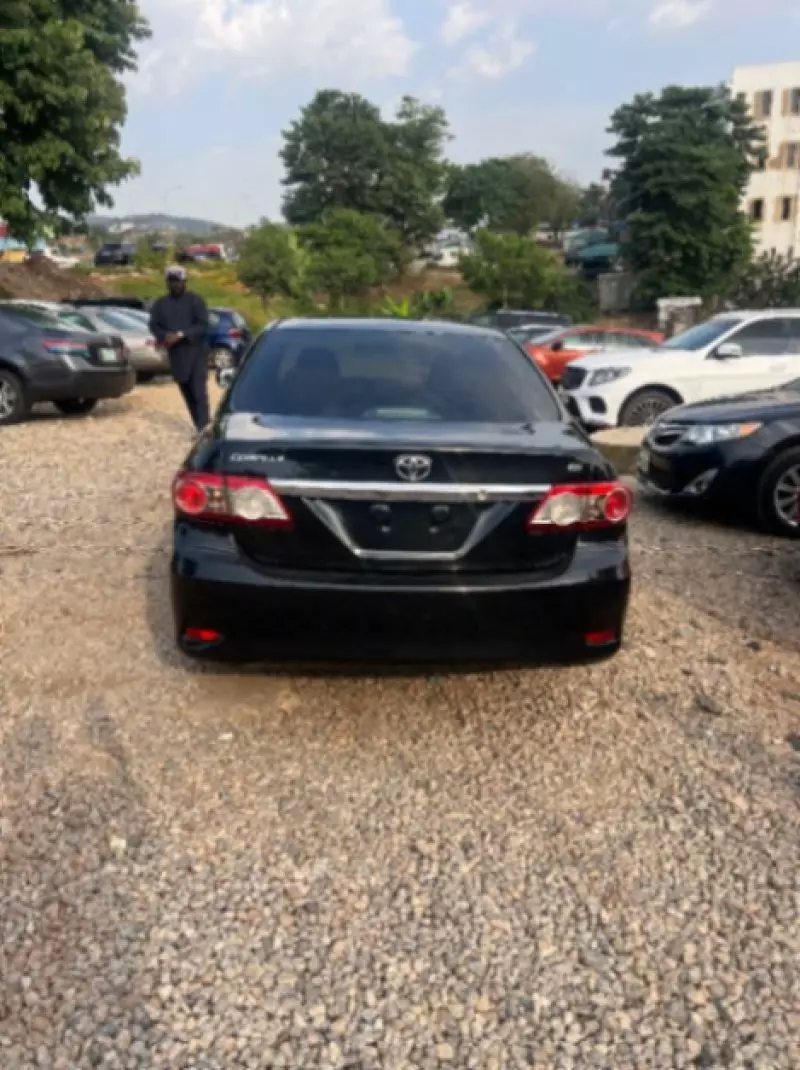 Toyota Corolla   - 2013