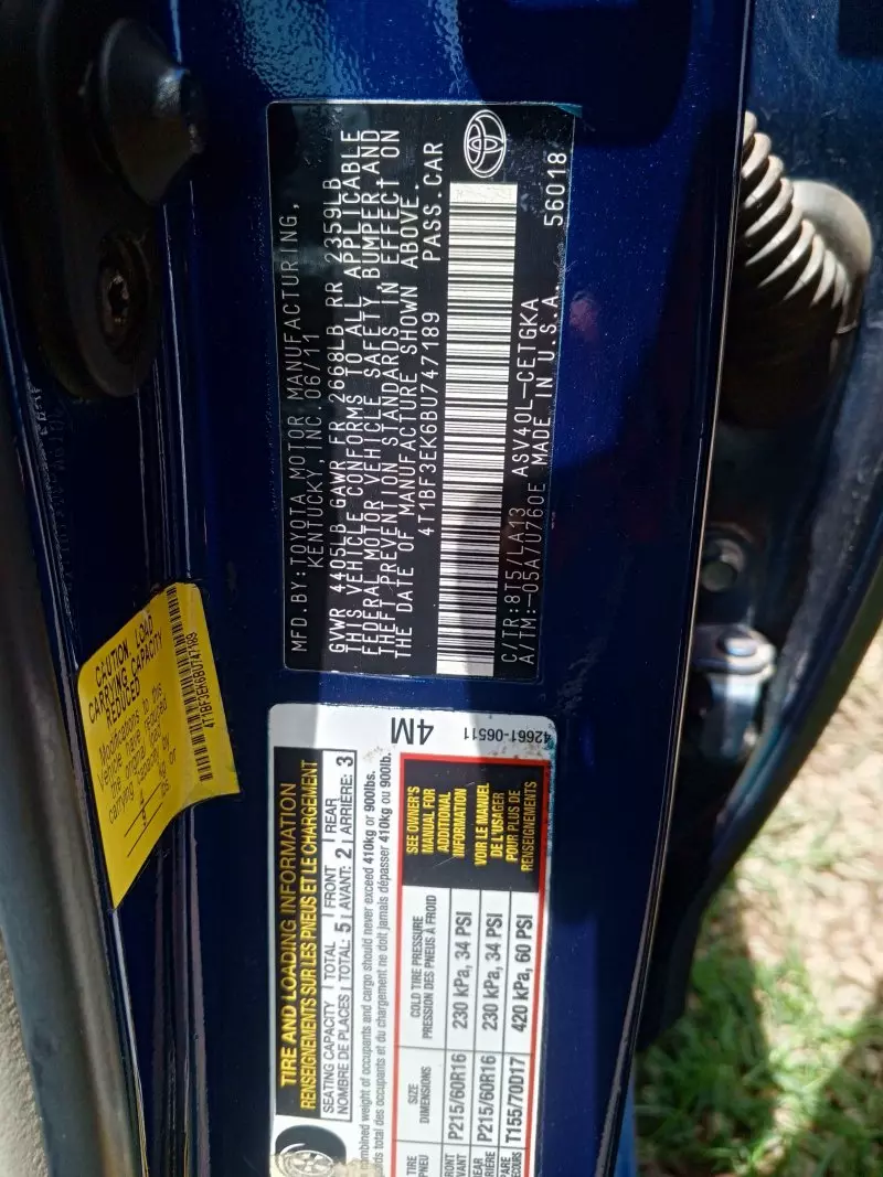 Toyota Camry   - 2011