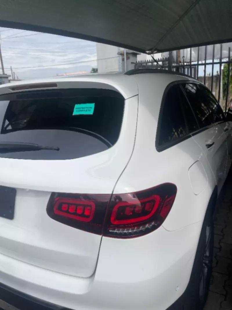 Mercedes-Benz GLC 300   - 2022