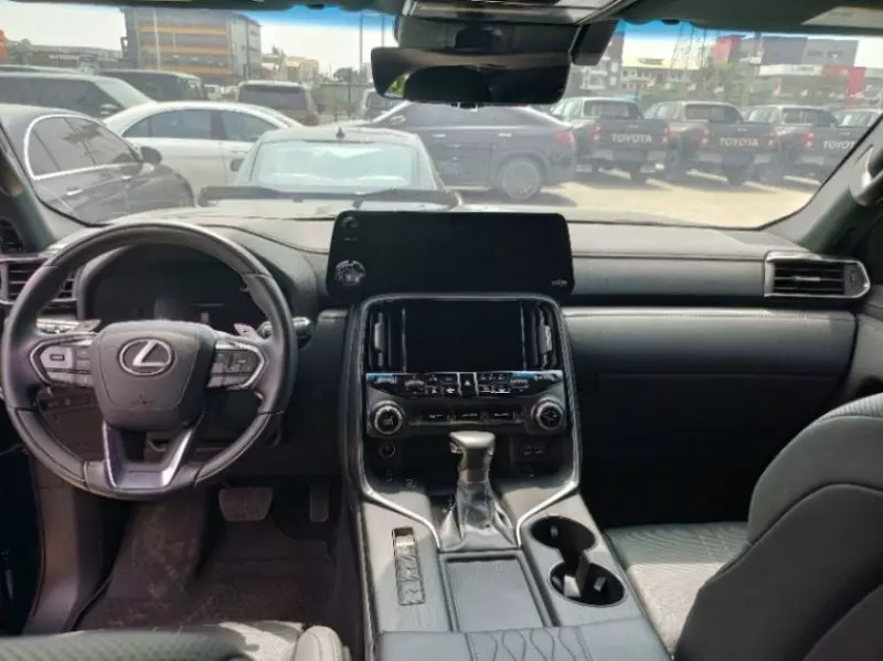 Lexus LX 600 - 2024