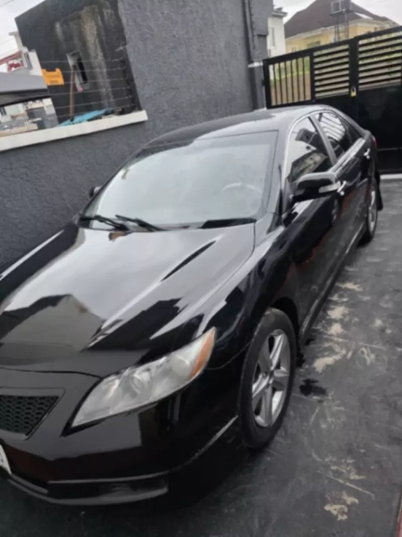 Toyota Camry   - 2015