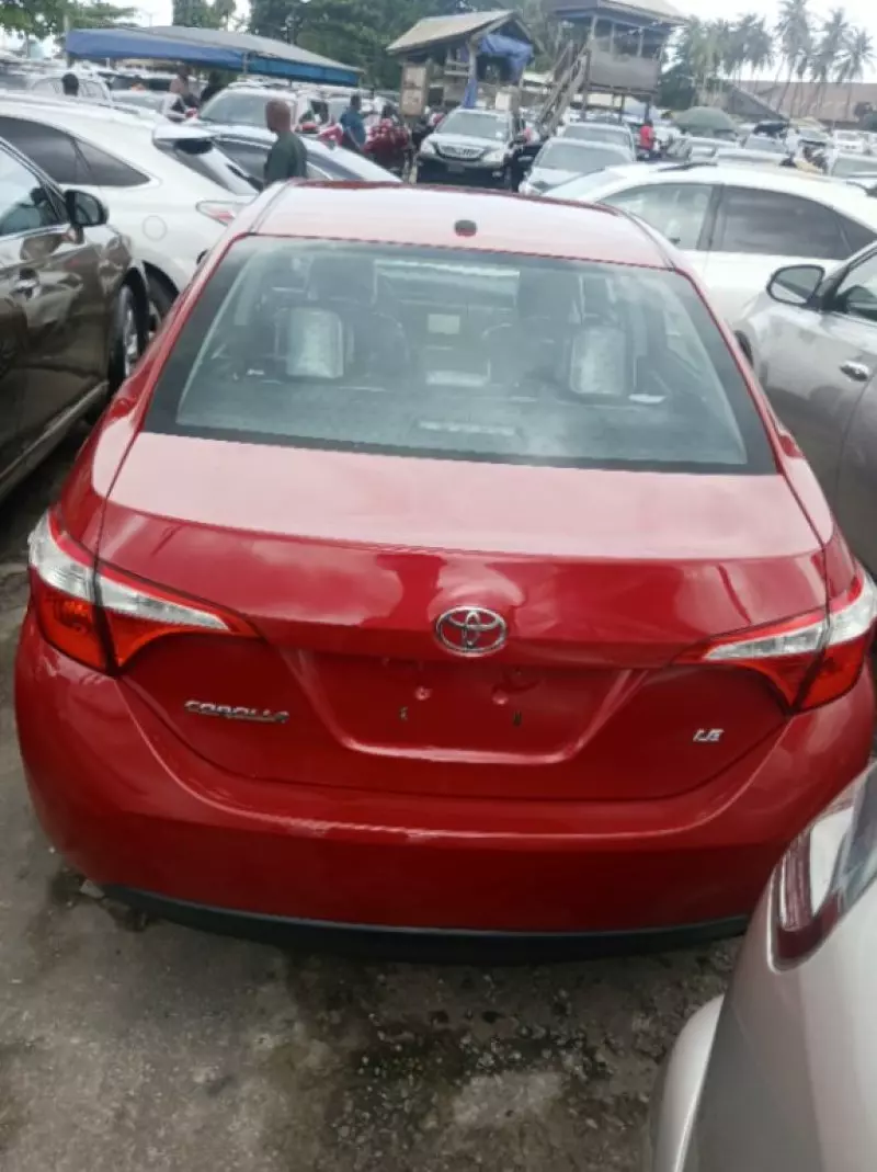 Toyota corolla   - 2015