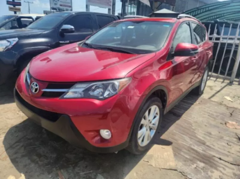 Toyota RAV 4   - 2015