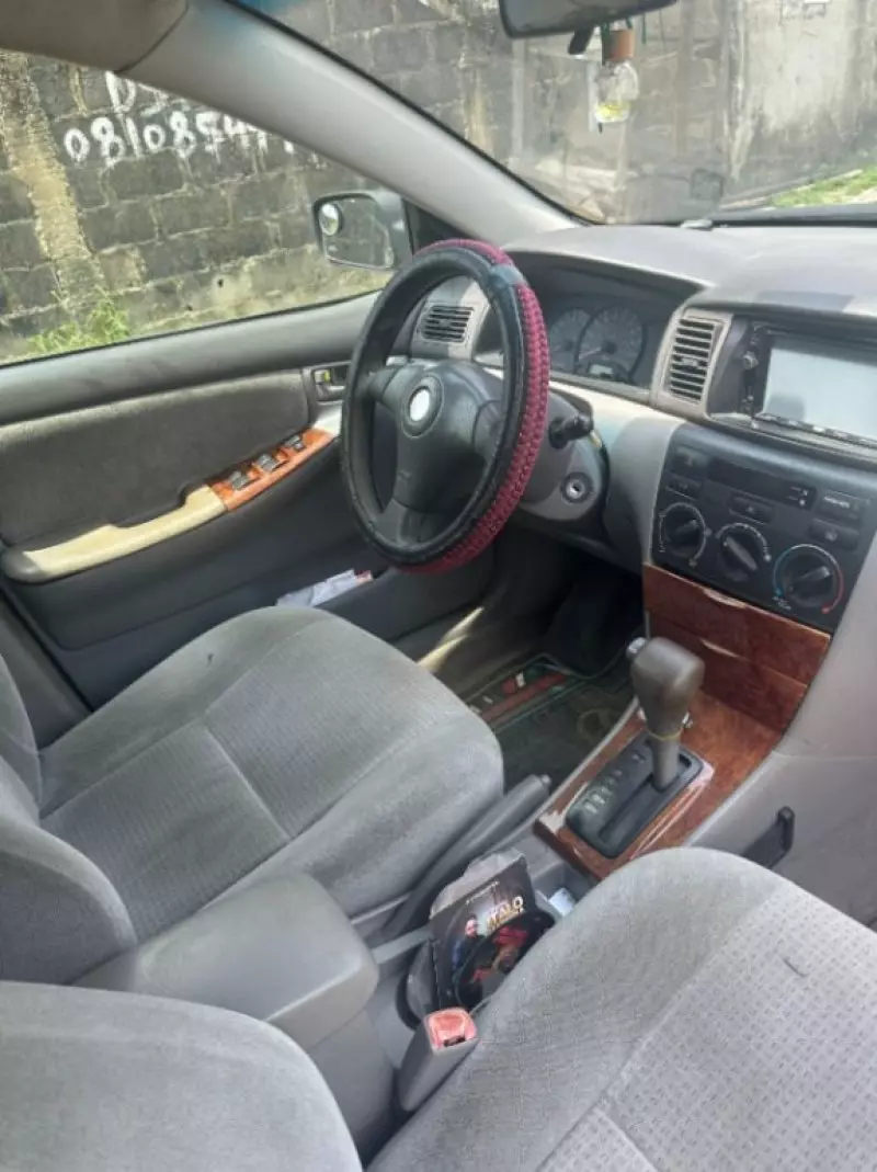 Toyota Corolla   - 2008