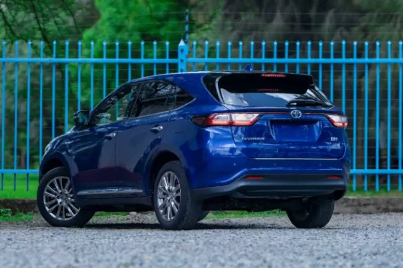 Toyota Harrier hybrid    - 2018