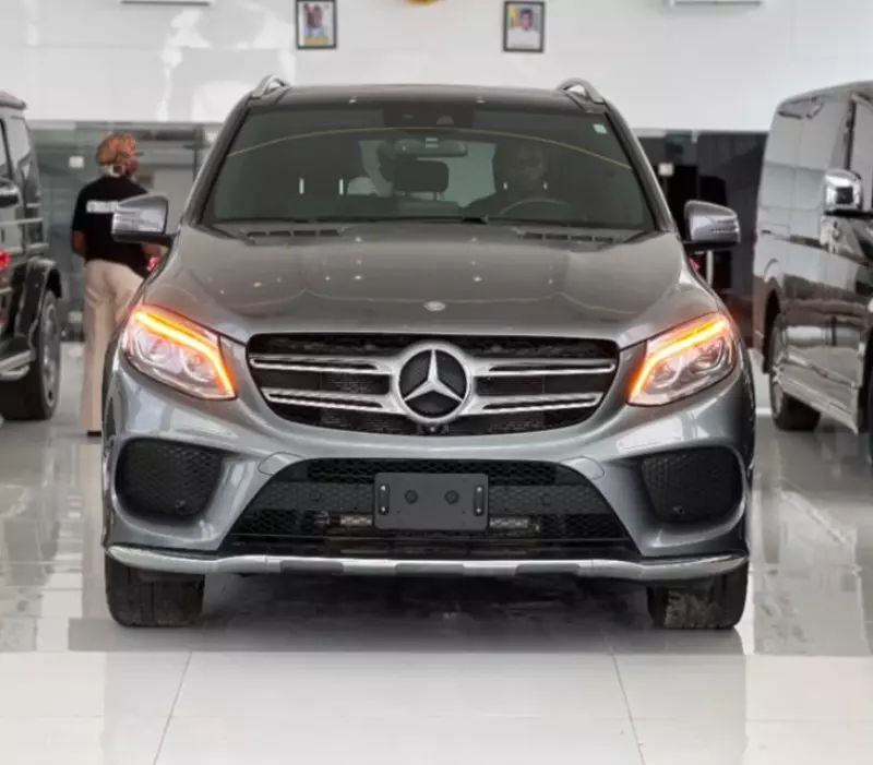 Mercedes-Benz ML 400