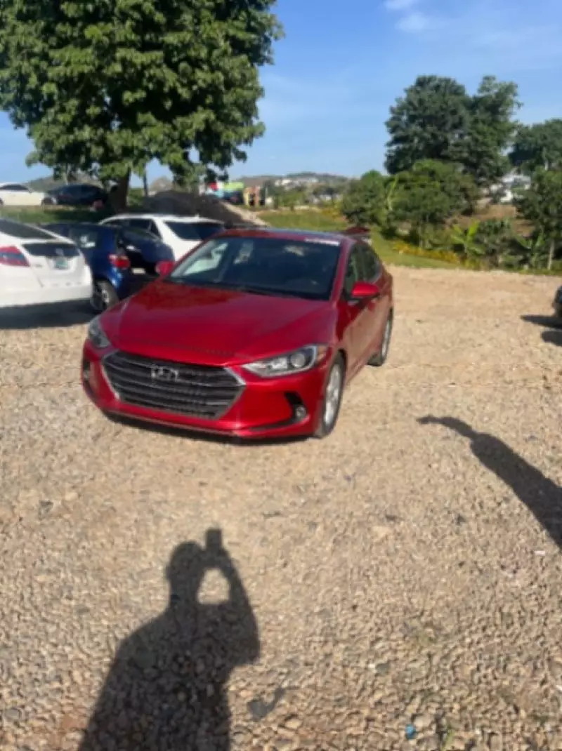 Hyundai Elantra - 2017