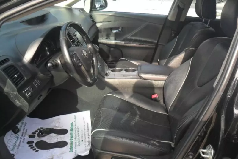 Toyota Venza   - 2013