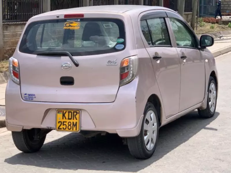 Daihatsu Mira    - 2017