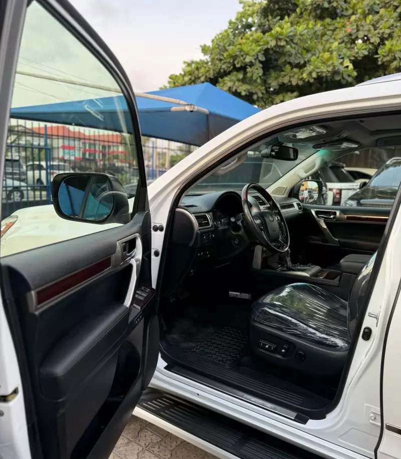 Lexus GX 460   - 2014