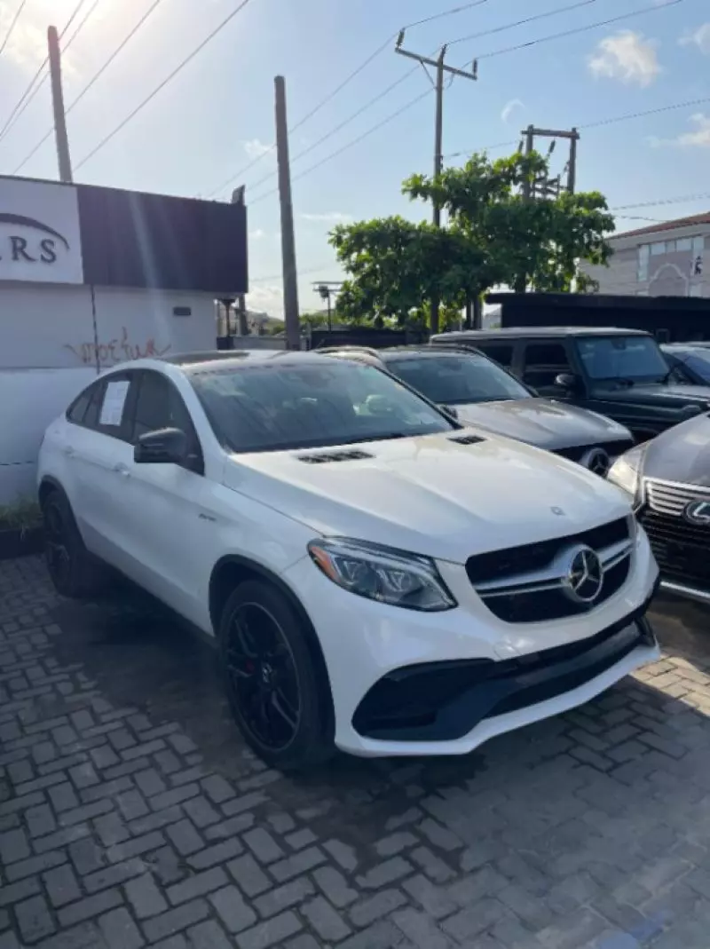 Mercedes-Benz GLE-Class   - 2017