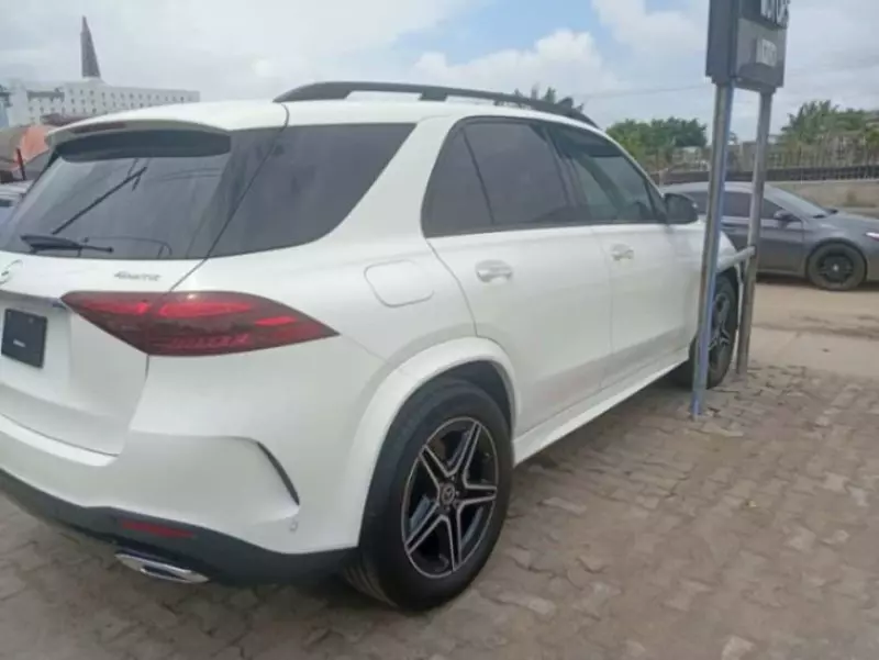 Mercedes-Benz GLE 350 - 2025