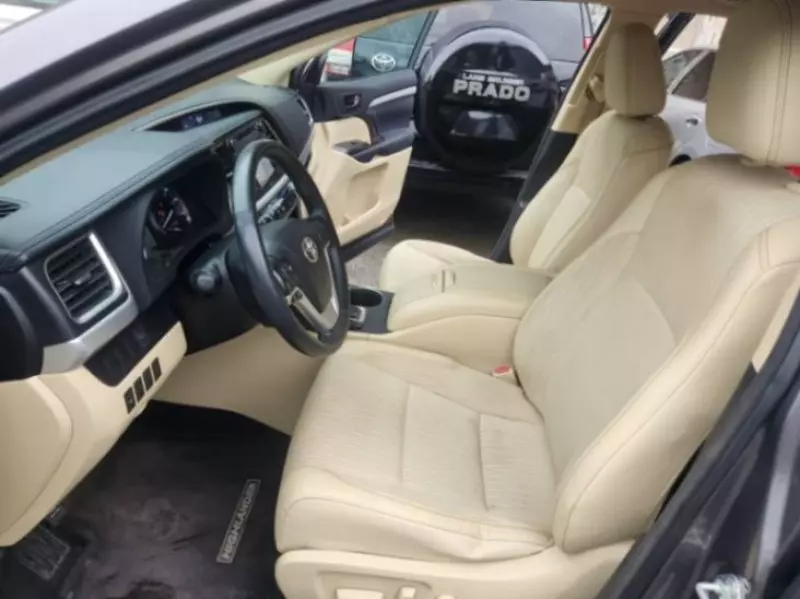 Toyota Highlander   - 2015