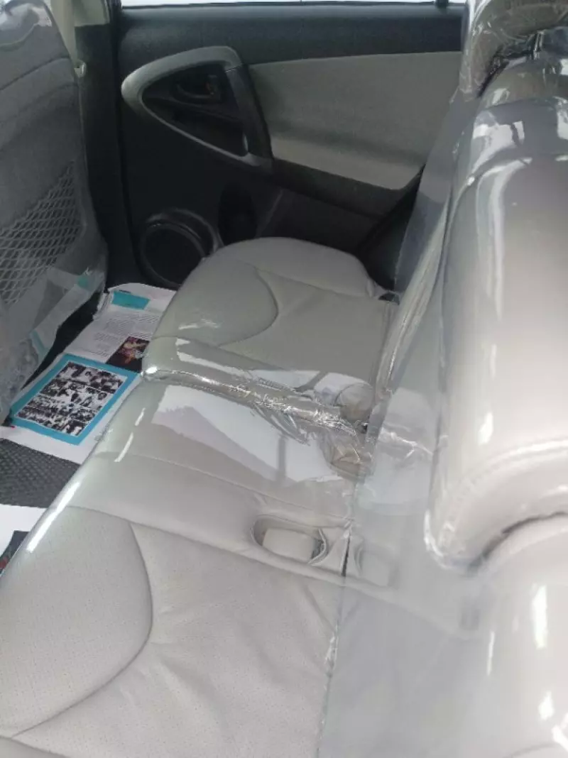 Toyota RAV4   - 2010