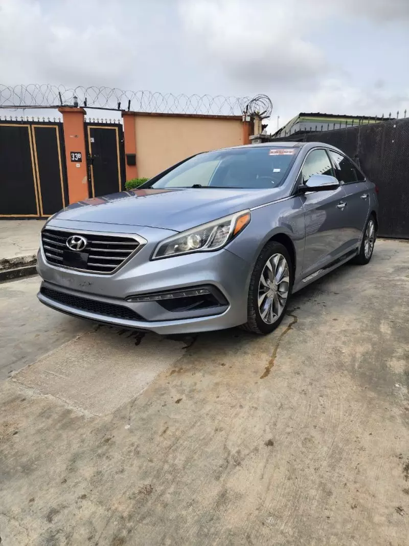 Hyundai Sonata   - 2015
