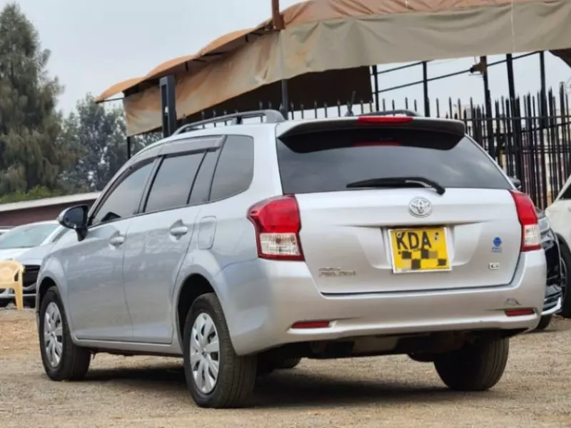 Toyota Fielder    - 2013