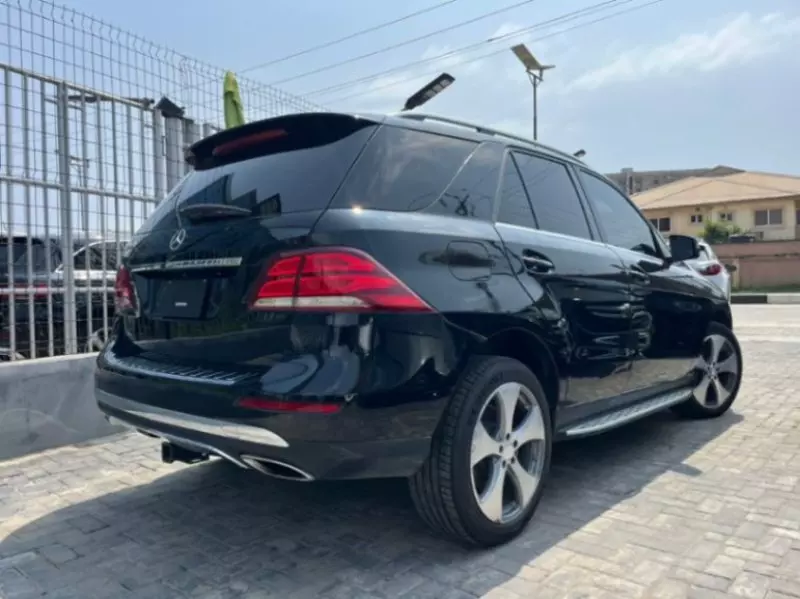 Mercedes-Benz GLE 350