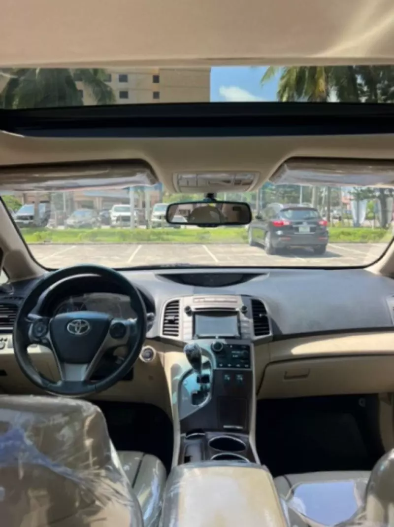 Toyota Venza   - 2015