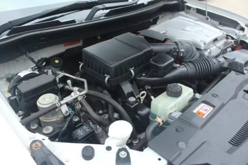 Mitsubishi Plug-in Hybrid Outlander   - 2015