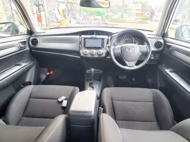 Toyota Axio    - 2019