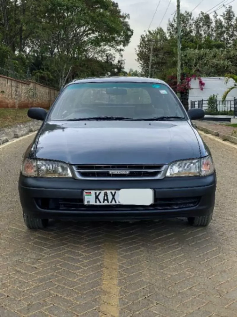 Toyota Carina   - 2000