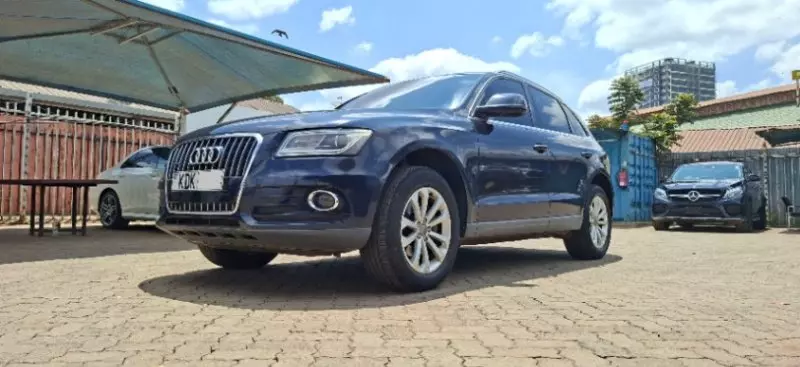 Audi Q5   - 2015