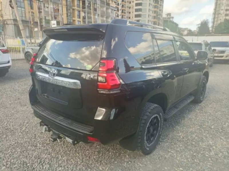 Toyota Landcruiser Prado   - 2019