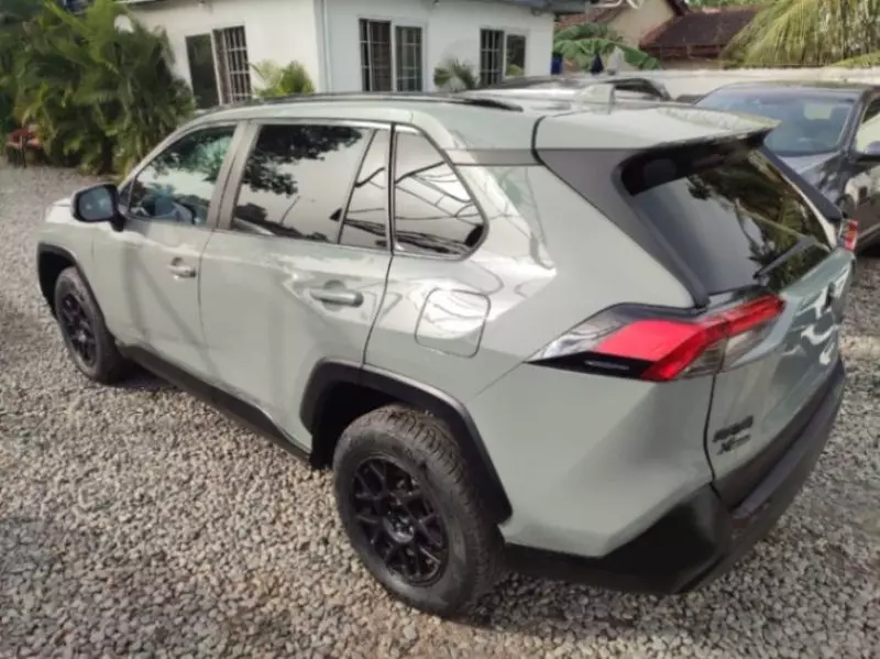 Toyota RAV4   - 2020