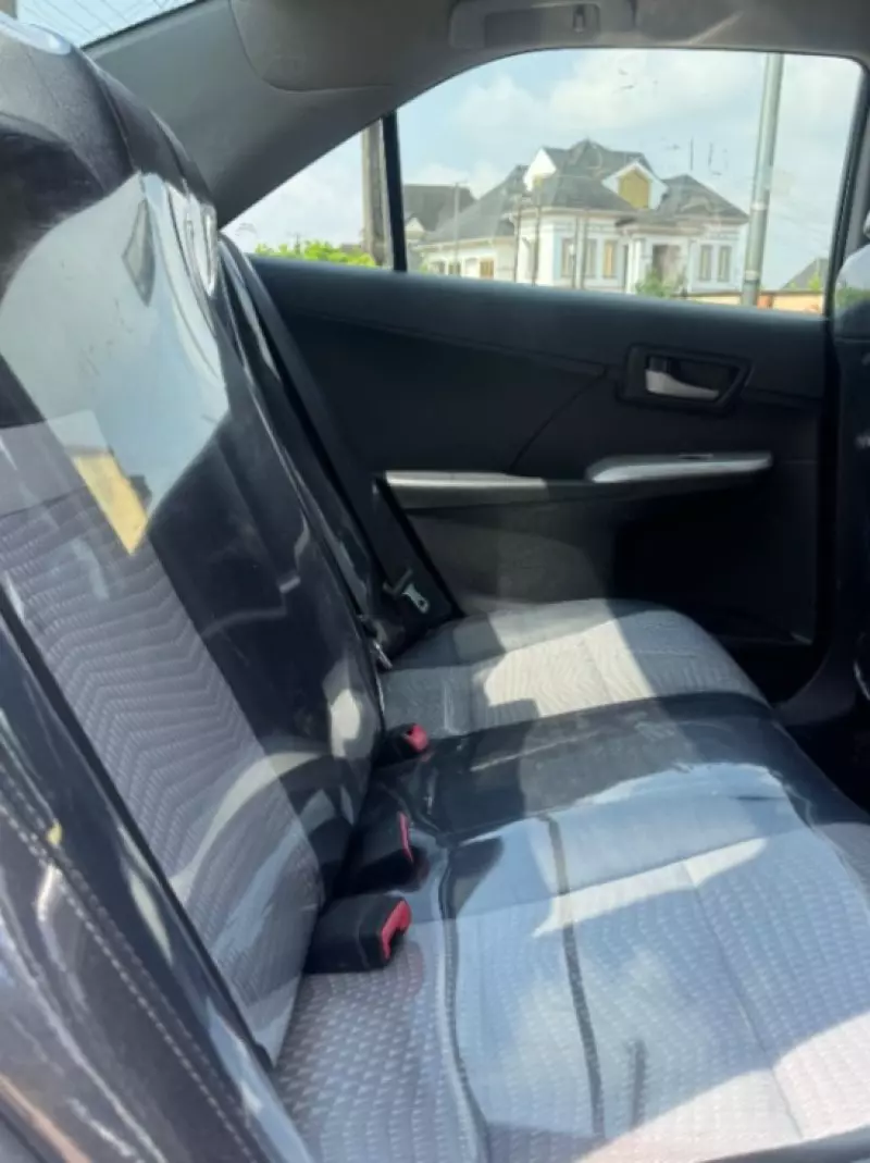 Toyota Camry   - 2012