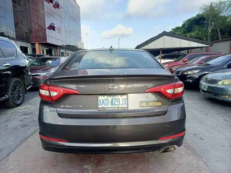 Hyundai Sonata - 2016