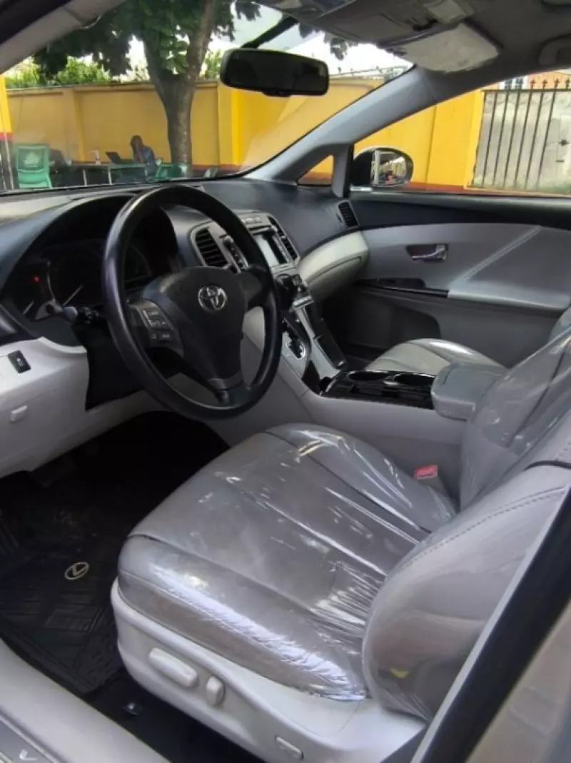 Toyota Venza   - 2010