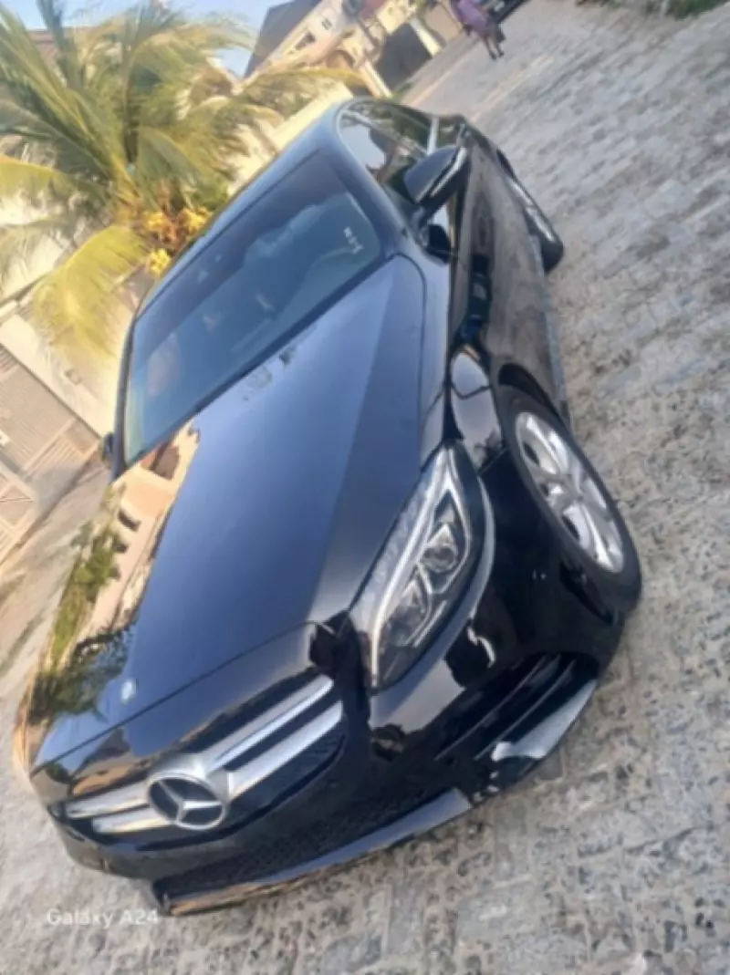 Mercedes-Benz C 300   - 2015