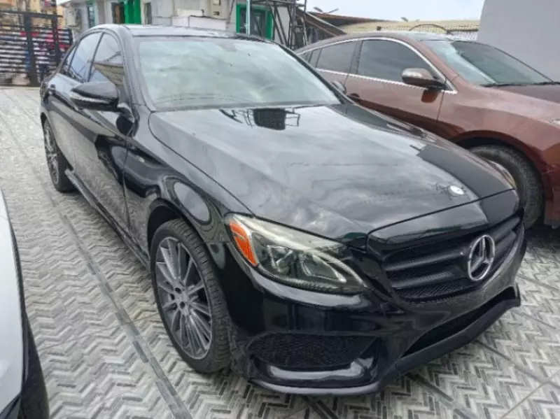 Mercedes-Benz C 300   - 2015