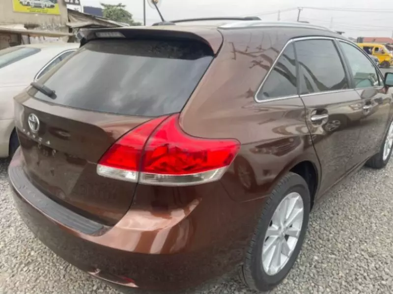 Toyota Venza   - 2010