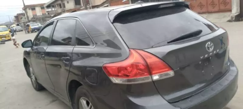 Toyota Venza   - 2010