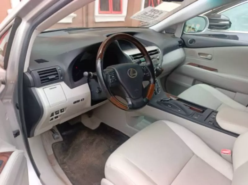 Lexus RX 350   - 2010