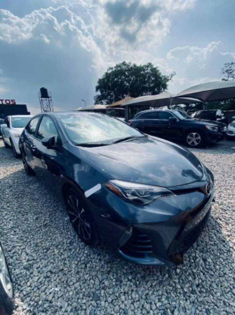 Toyota corolla   - 2017