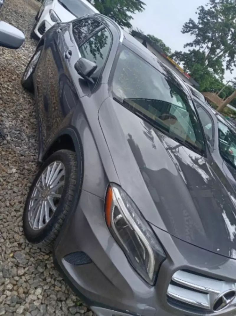 Mercedes-Benz GLA 250   - 2015