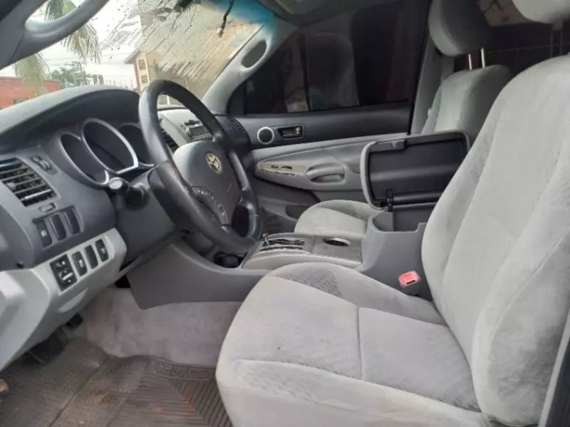 Toyota Tacoma   - 2009